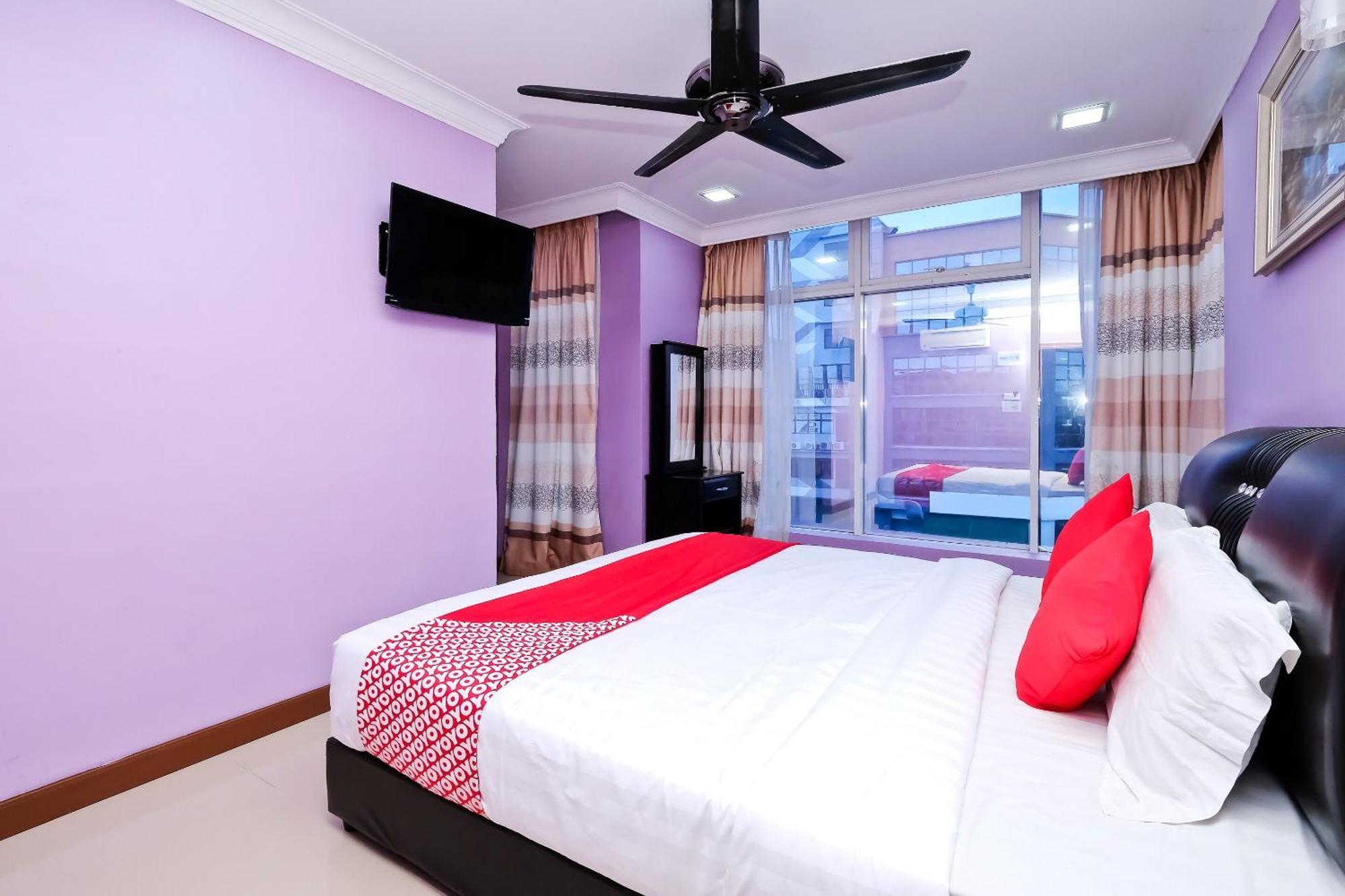 Oyo 714 Arina Hotel Bangi Exterior foto