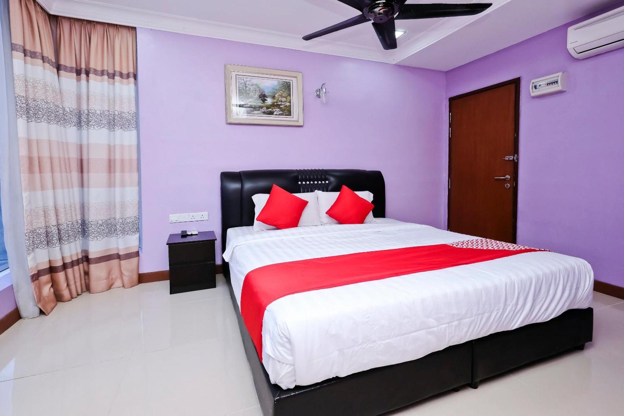 Oyo 714 Arina Hotel Bangi Exterior foto